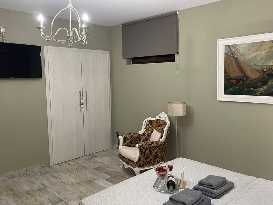 Vigla Comfort House Pombia Bagian luar foto
