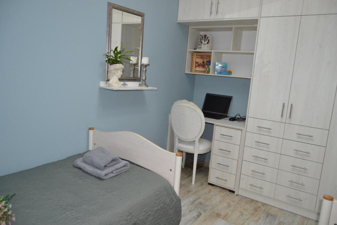 Vigla Comfort House Pombia Bagian luar foto